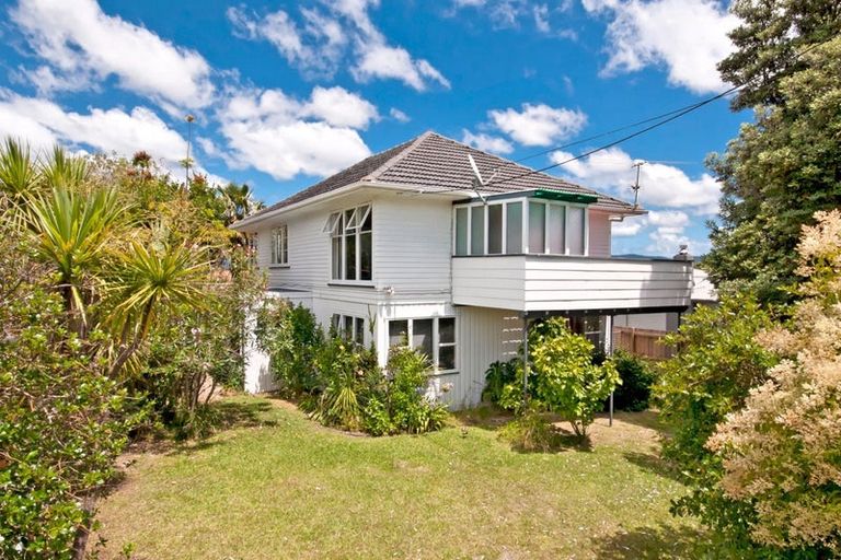 Photo of property in 40 Strid Road, Te Atatu South, Auckland, 0610