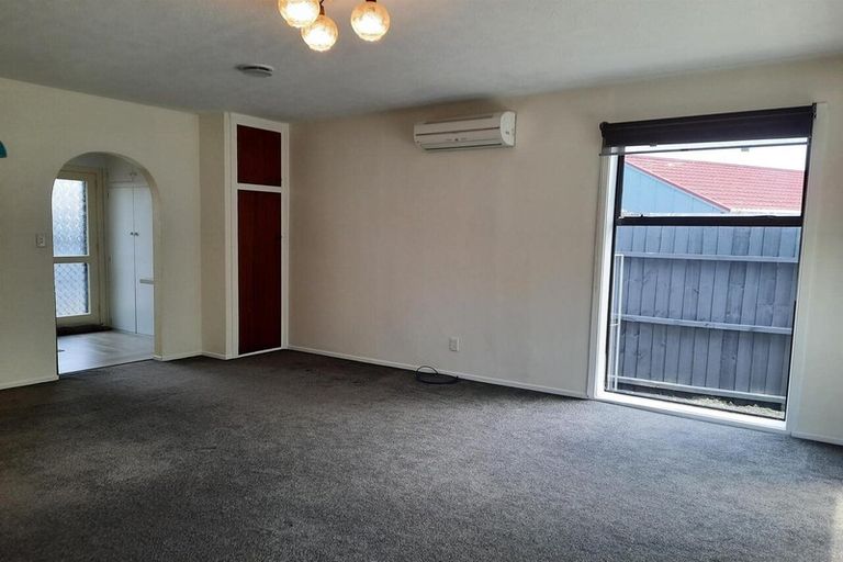 Photo of property in 1/200 Withells Road, Avonhead, Christchurch, 8042