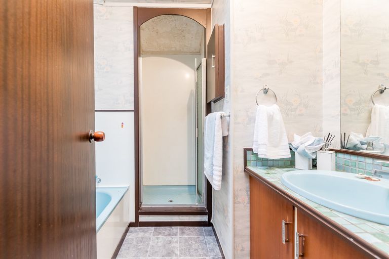 Photo of property in 1/32 Akehurst Avenue, New Lynn, Auckland, 0600