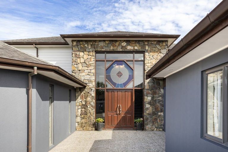 Photo of property in 12 Pelican Place, Whitianga, 3510