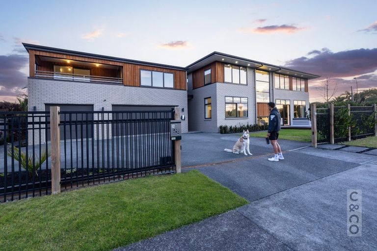 Photo of property in 2 Pitoitoi Drive, Riverhead, 0820