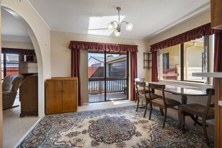 Photo of property in 12 Cargill Grove, Kelvin Grove, Palmerston North, 4414