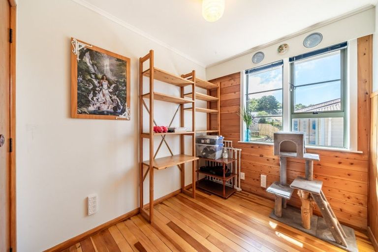 Photo of property in 2 Waiho Terrace, Elsdon, Porirua, 5022