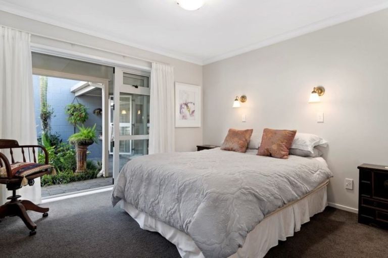 Photo of property in 188b Devonport Road, Tauranga, 3110