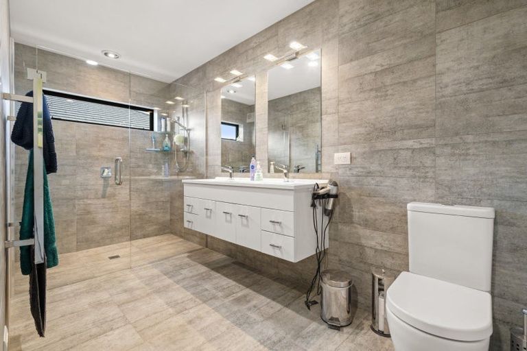 Photo of property in 59 Stace Hopper Drive, One Tree Point, 0118