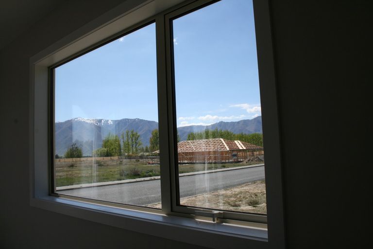 Photo of property in 14 Cirrus Place, Omarama, 9412