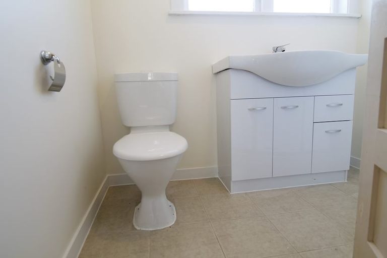 Photo of property in 6 Christian Street, Bryndwr, Christchurch, 8053