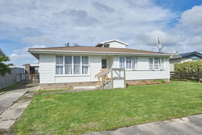 Photo of property in 138 Tremaine Avenue, Westbrook, Palmerston North, 4412