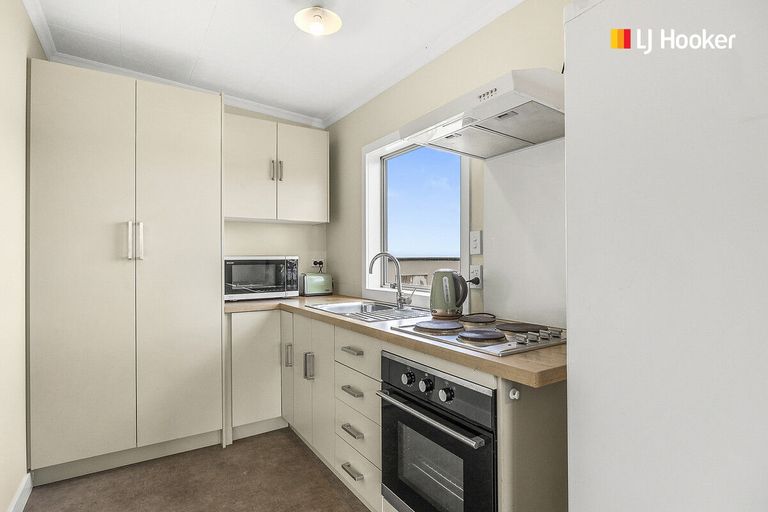 Photo of property in 12 Teignmouth Street, Abbotsford, Dunedin, 9018