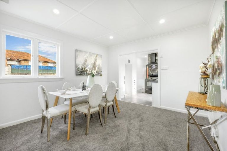 Photo of property in 17 Liverpool Street, Papakura, 2110