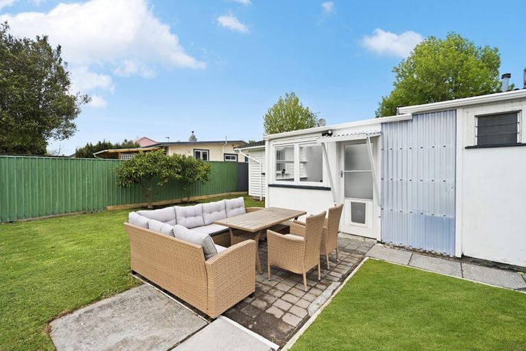 Photo of property in 33 Claude Street, Fairfield, Hamilton, 3214