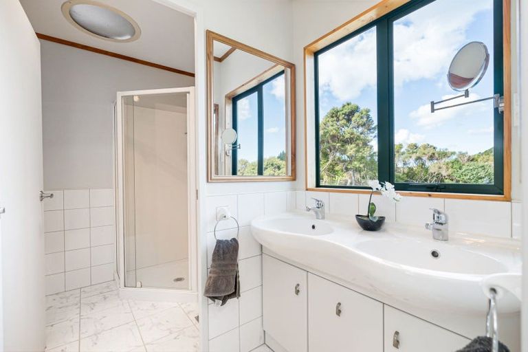 Photo of property in 1559 Pataua Road North, Pataua North, Whangarei, 0175