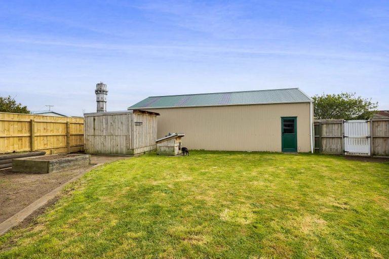 Photo of property in 35 Collins Street, Hawera, 4610