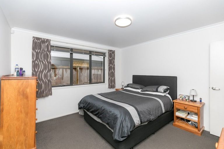 Photo of property in 8 Max Landing, Grandview Heights, Hamilton, 3200