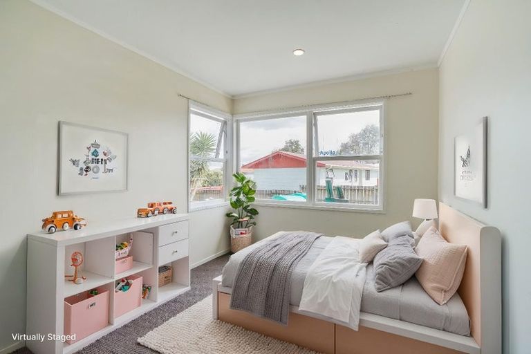 Photo of property in 14 Winiata Terrace, Papakura, 2110