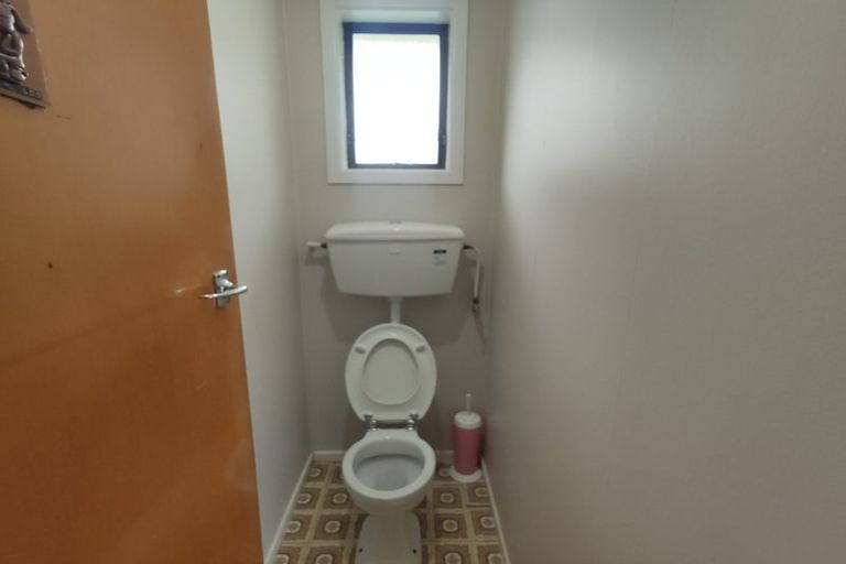 Photo of property in 20 Carole Crescent, Pakuranga, Auckland, 2010