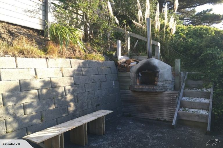 Photo of property in 33 Ahuriri Street, Strathmore Park, Wellington, 6022