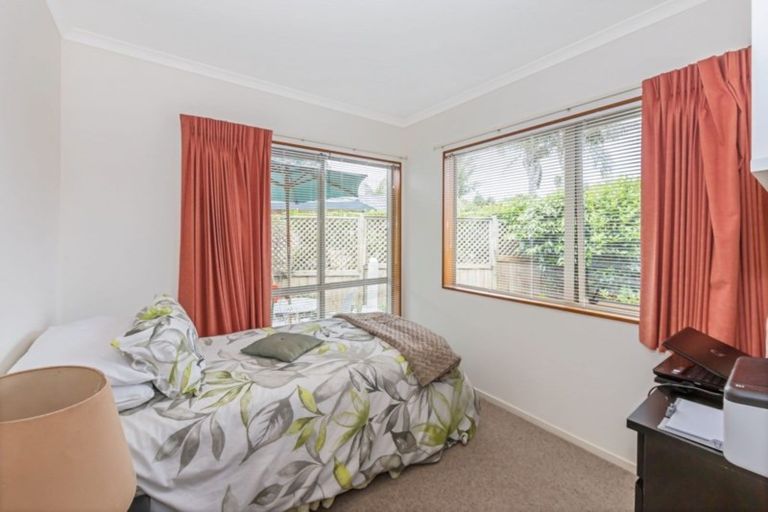 Photo of property in 47 Red Hibiscus Road, Stanmore Bay, Whangaparaoa, 0932