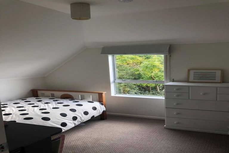 Photo of property in 2 Anaheim Place, Churton Park, Wellington, 6037