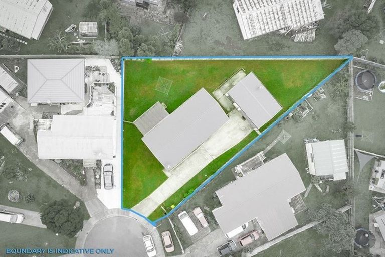 Photo of property in 9 Ohira Place, Henderson, Auckland, 0612