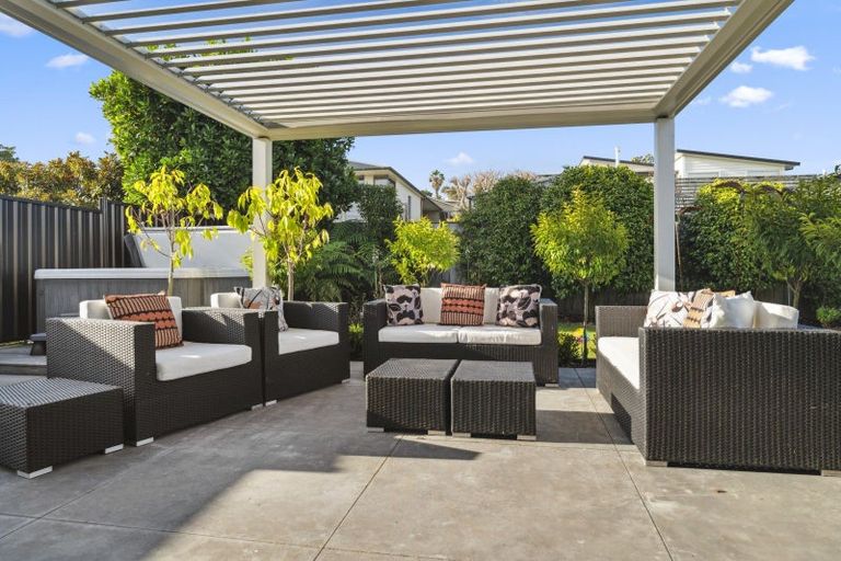 Photo of property in 10 Crowther Terrace, Waipahihi, Taupo, 3330