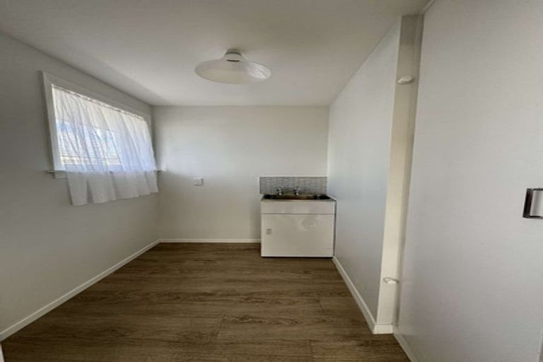 Photo of property in 27 Donnington Street, Parklands, Christchurch, 8083