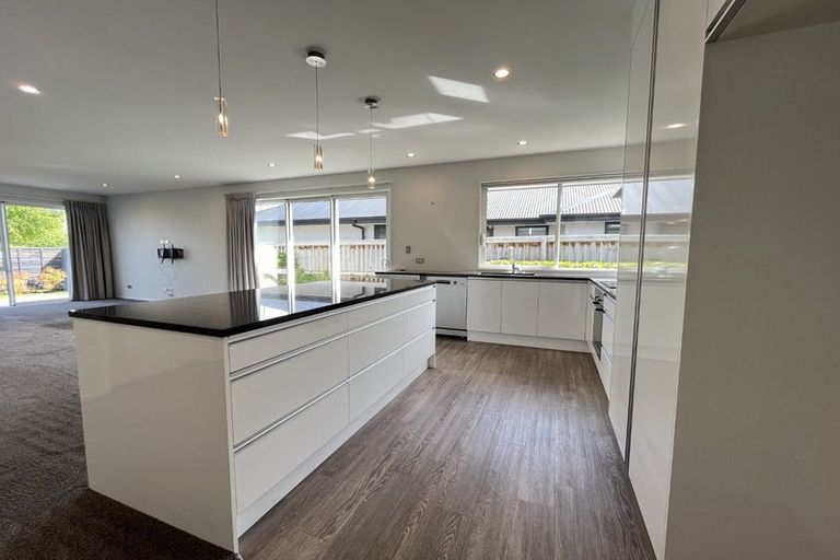 Photo of property in 30 Bronco Drive, Aidanfield, Christchurch, 8025