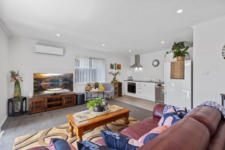 Photo of property in 11 Crest Way, Papamoa, 3118