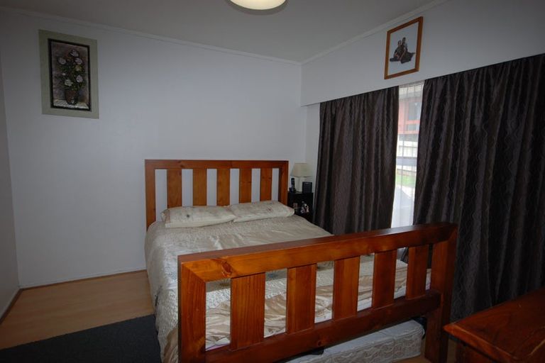 Photo of property in 1/10 Anne Road, Hillcrest, Auckland, 0627