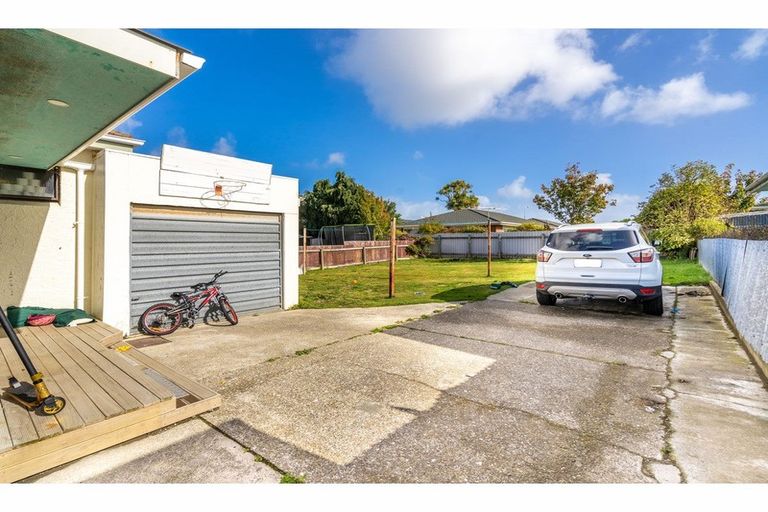 Photo of property in 235 Princes Street, Strathern, Invercargill, 9812
