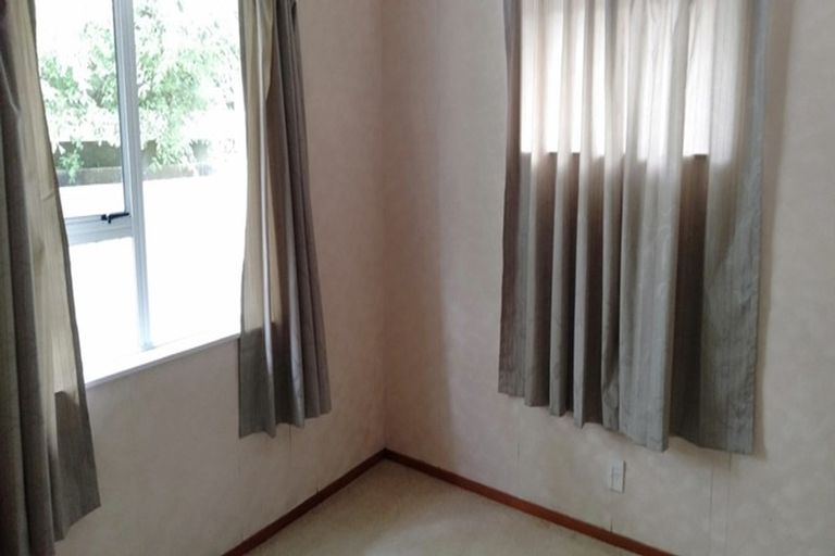 Photo of property in 4 Clendon Court, Roslyn, Palmerston North, 4414