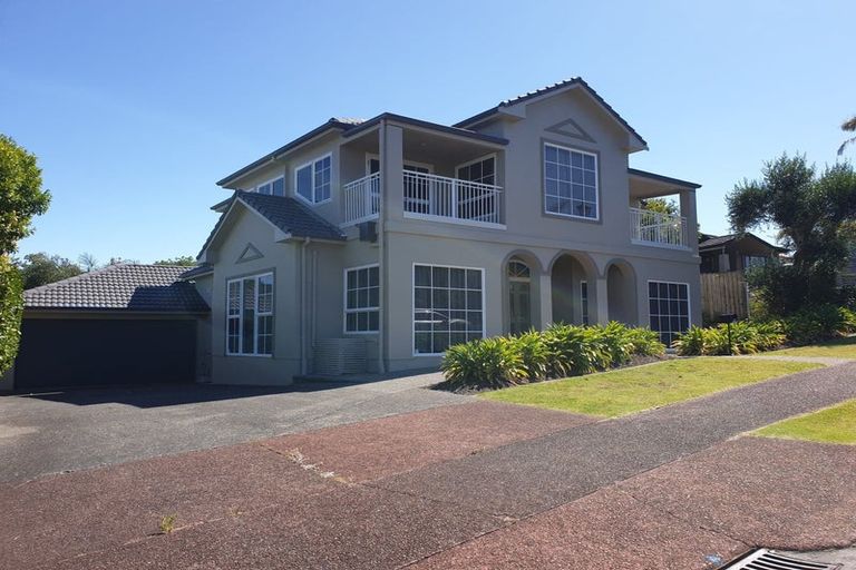 Photo of property in 9 Bocage Lane, West Harbour, Auckland, 0618