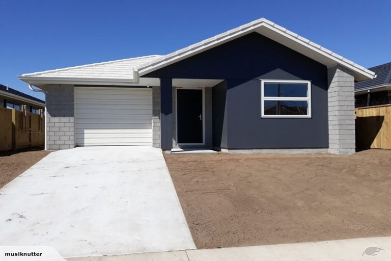 Photo of property in 31 Hills View Drive, Papamoa, 3118