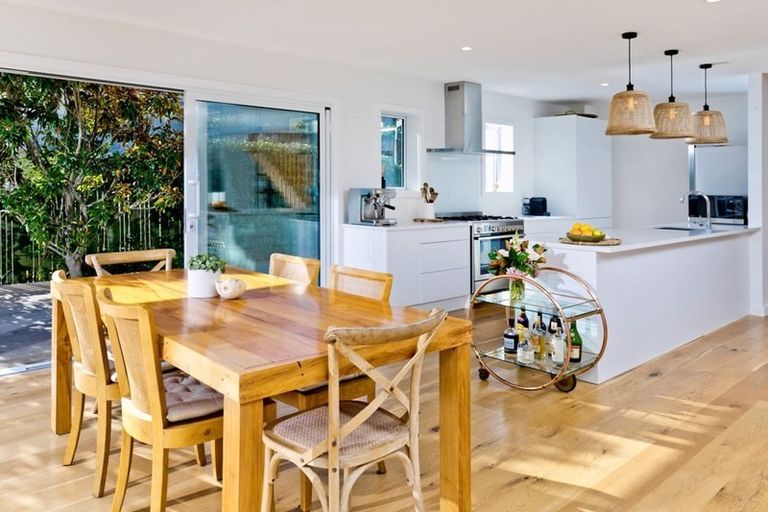 Photo of property in 34b Rawhiti Road, Manly, Whangaparaoa, 0930