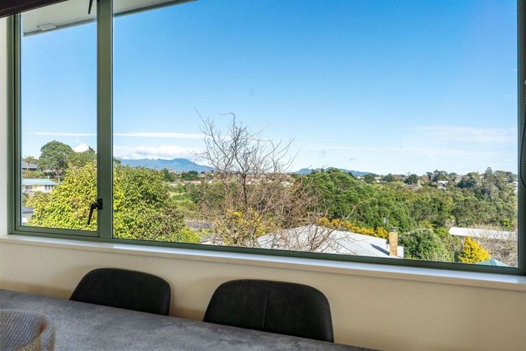 Photo of property in 3a Hillcrest Street, Glen Avon, New Plymouth, 4312