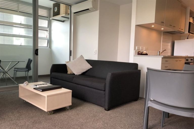 Photo of property in Proximity Apartments, 202/17 Osterley Way, Manukau, Auckland, 2104