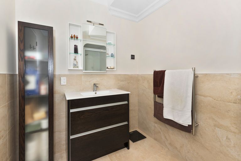 Photo of property in 159d Portsmouth Road, Bombay, 2675