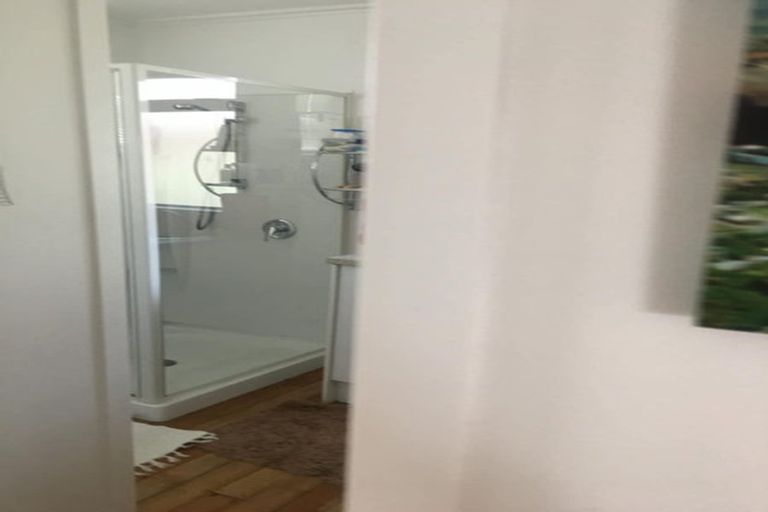 Photo of property in 45 Seaview Road, Cable Bay, 0420