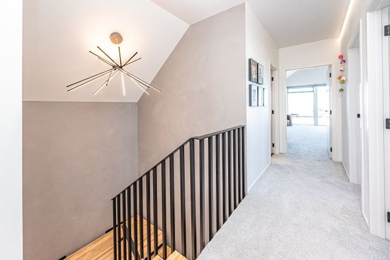 Photo of property in 24 Golf Vue Place, Castlecliff, Whanganui, 4501