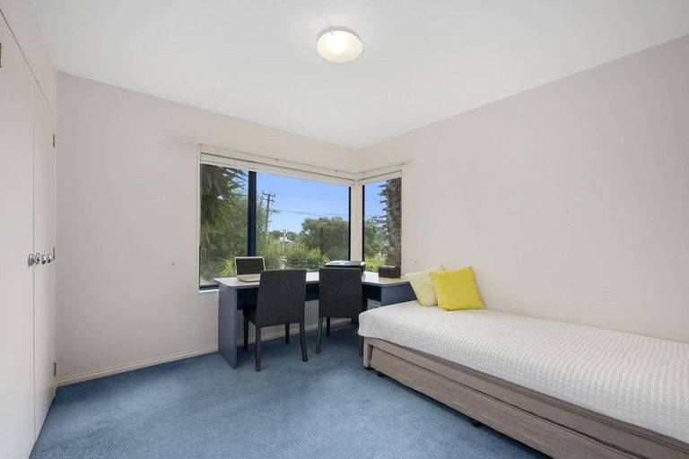 Photo of property in 6a Mizpah Road, Torbay, Auckland, 0630