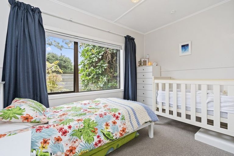 Photo of property in 99 Doves Bay Road, Kerikeri, 0294