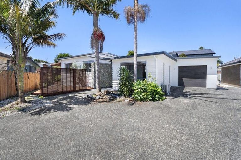 Photo of property in 37c Doment Crescent, Orewa, 0931