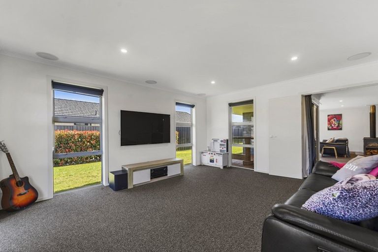 Photo of property in 16 Magnetic Place, Cromwell, 9310