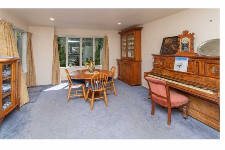 Photo of property in 4/37 Avonhead Road, Avonhead, Christchurch, 8042