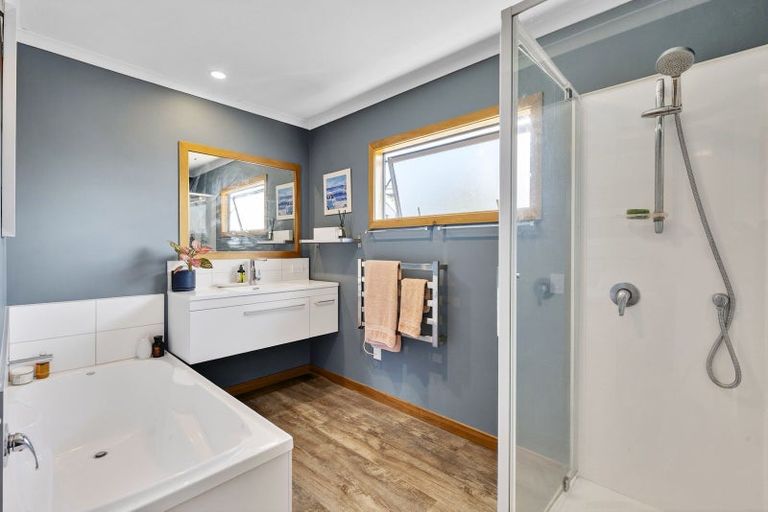 Photo of property in 31 Les Wakefield Road, Mapua, 7005