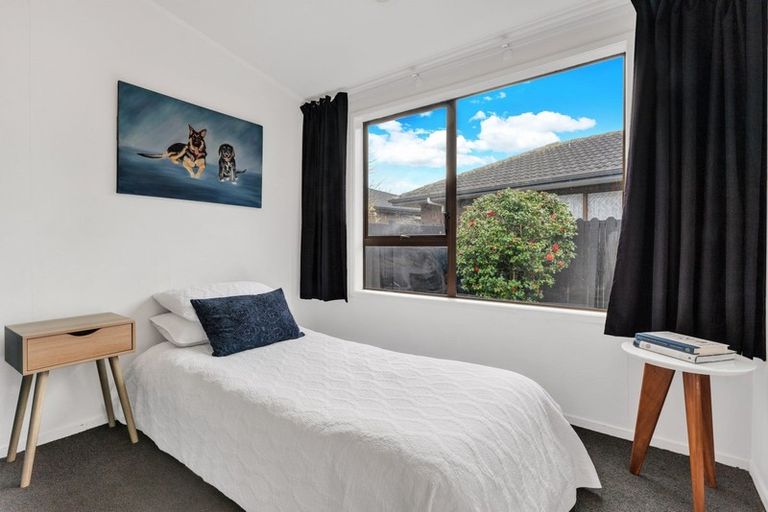 Photo of property in 287 Bucklands Beach Road, Bucklands Beach, Auckland, 2012