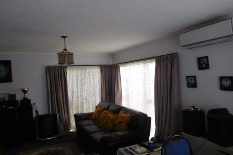 Photo of property in 24 Memphis Grove, Totara Park, Upper Hutt, 5018