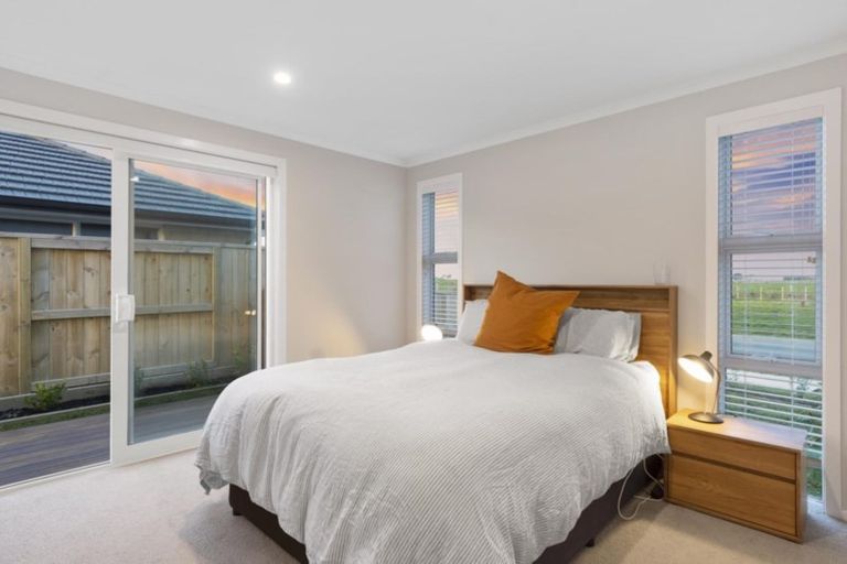 Photo of property in 11 Monaro Place, Papamoa, 3118