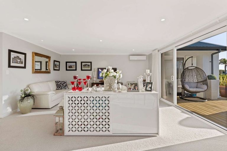 Photo of property in 63 The Boulevard, Papamoa Beach, Papamoa, 3118