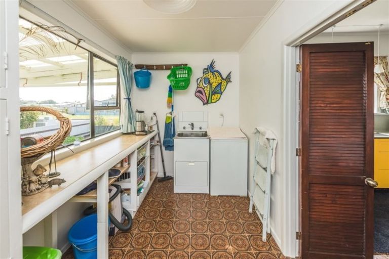 Photo of property in 250 Cornfoot Street, Castlecliff, Whanganui, 4501